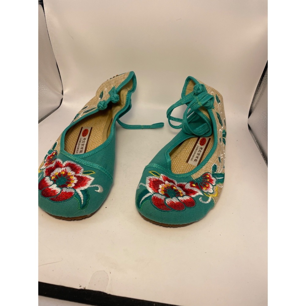 siz 7.5 Chinese Embroidery Hanfu Shoes Women Traditional Ancient Costume Classic